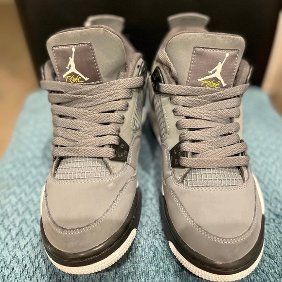 Jordan 4 Cool Greys - Picture 3 of 4